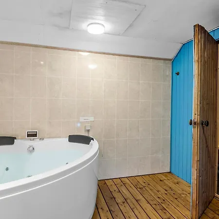 Lovely In With Sauna Prázdninový dům *